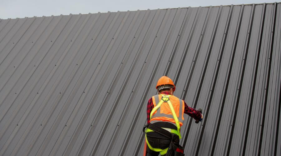 Professional metal roof installation services in McCaysville, GA